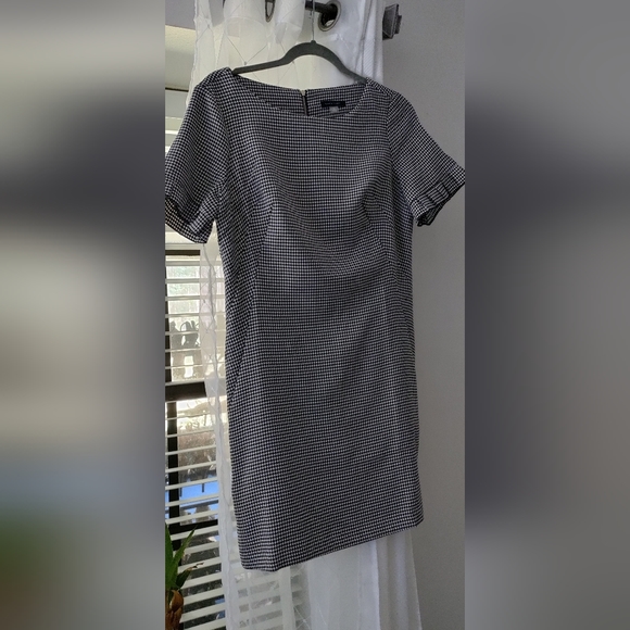 Tommy Hilfiger Dresses & Skirts - NWT - Tommy Hilfiger Size 8 Dress